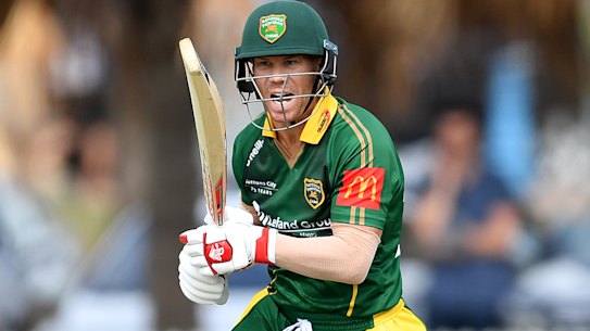 Warner goes from sinner to match-winner in grade cricket comeback