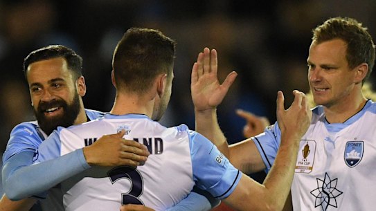 Freak injury forces Sydney FC   back into the transfer market