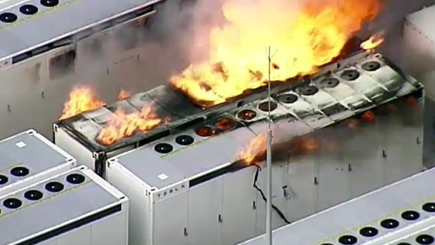 Emergency services issued hazard warnings for nearby residents after Neoen’s Tesla battery near Geelong caught fire.
