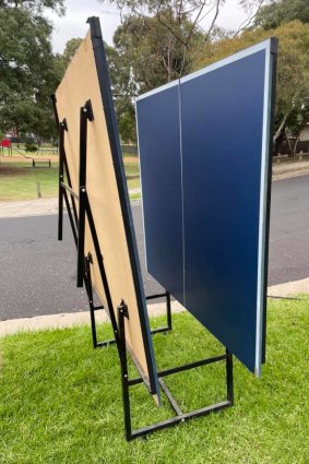 A table tennis table found in Pascoe Vale and posted on the Hard Rubbish Rescue - Moreland Facebook page. 