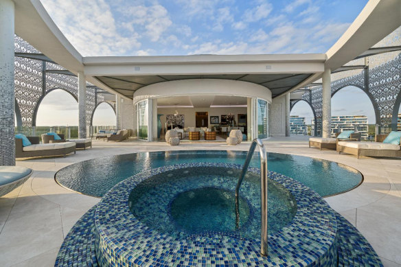 Not a bad pad for a polycule ... the  Bahamas penthouse previously owned by Sam Bankman-Fried’s now collapsed crypto exchange FTX.
