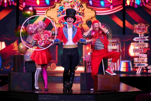 Circus Fun House - The Show at Pink Flamingo Spiegeland is the company’s first show for kids.