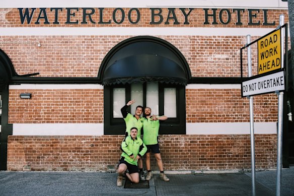 The Waterloo Bay Hotel was built in 1889. 