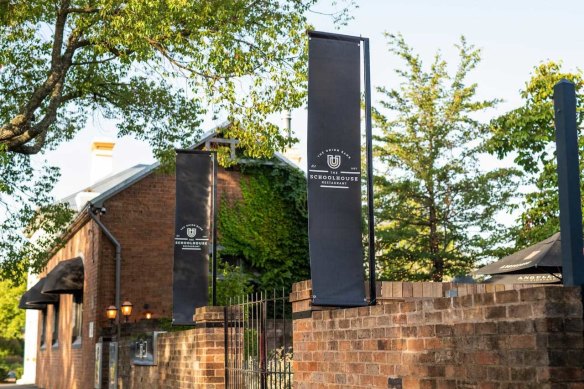 Get a lesson in a cracking long lunch at a former schoolhouse.