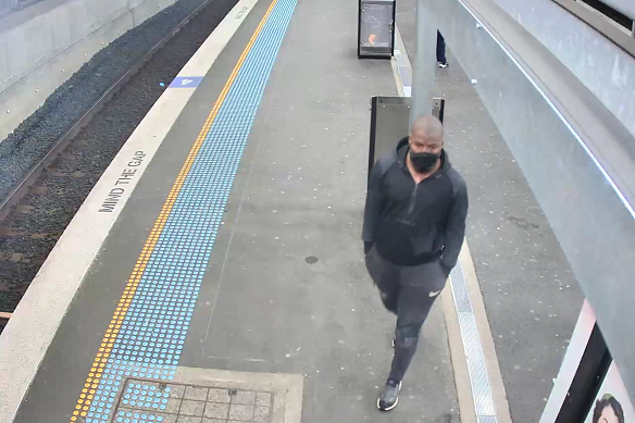 Police want to speak to a man pictured at Blacktown railway station after a 17-year-old died in a brawl.