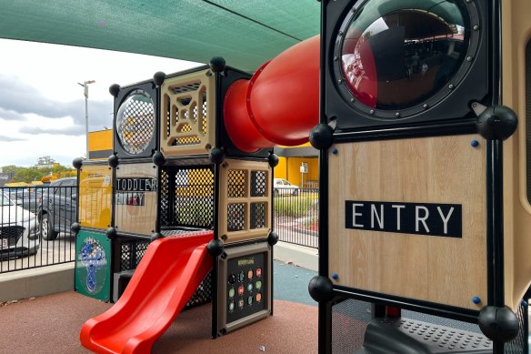 Browns Plains Hotel has a dedicated play area on the dining terrace.