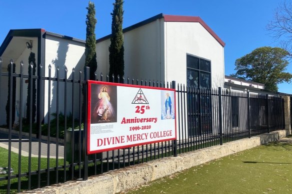 The principal of Divine Mercy College in Perth is sick of parents dropping their children off early and picking them up late.