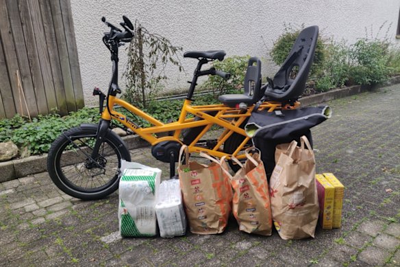 E-bike riders will be required to slow to 12km/h while passing pedestrians on shared paths.