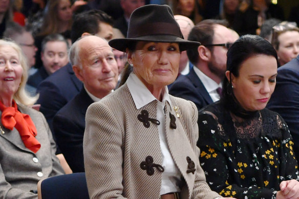 Victoria Racing Club chair Amanda Elliott called V’landys “a silly little man making silly decisions”.