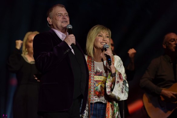John Farnham and Olivia Newton John at the bushfire relief concert Fire Fight Australia in 2020.  