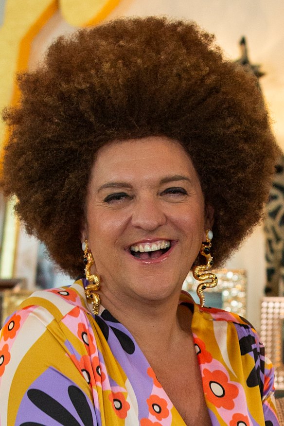 Chris Lilley as pet psychic Jana Melhoopen-Jonks.