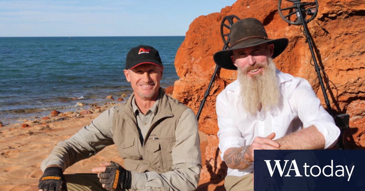Bronze infant Buddha figurine found in Western Australia's Shark Bay is Ming Dynasty, Antiques Roadshow finds - Vimarsana News