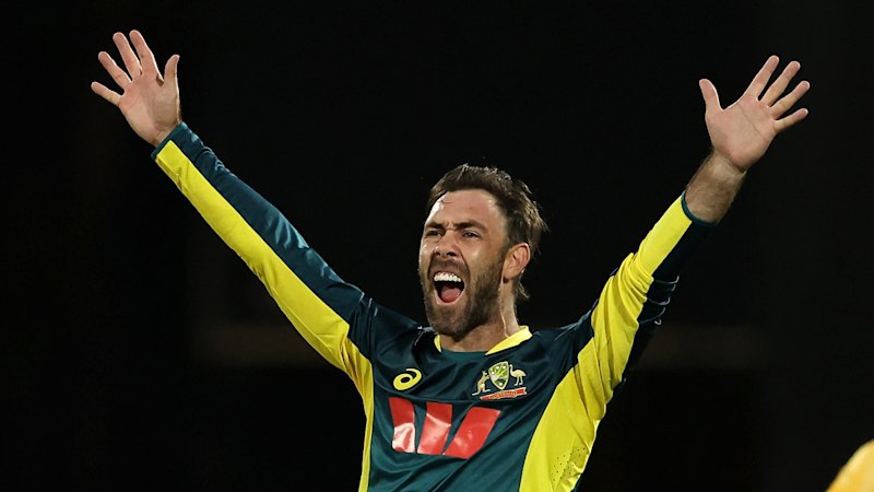 Glenn Maxwell breaks arm in New Zealand