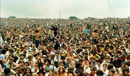 The crowd at Woodstock, including Peter Thompsett (arrow pointing to him).