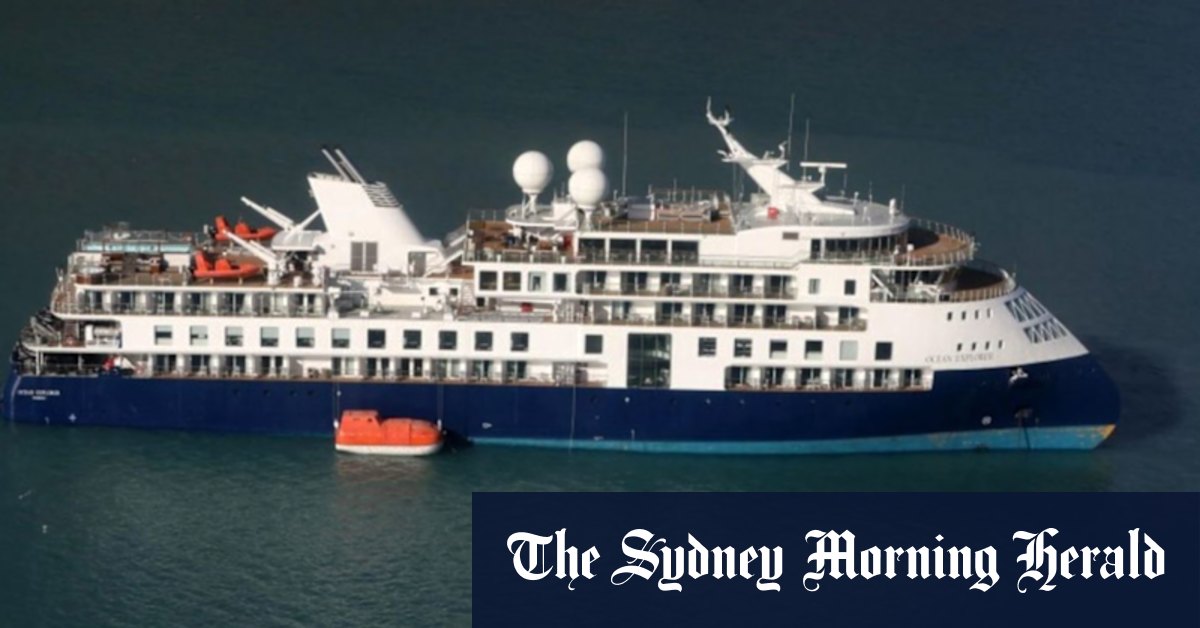 Luxury cruise ship with 206 on board stuck in mud in Greenland Arctic - Vimarsana News
