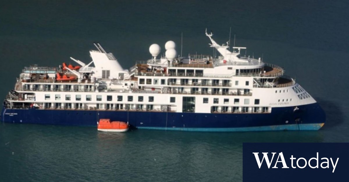 Greenland: Luxury cruise ship with Australians stuck in mud in Arctic - Vimarsana News
