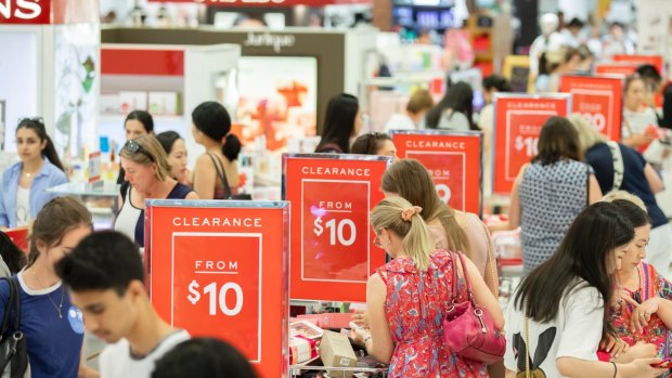 Shoppers did not go shopping in December, with new figures showing a 0.4 per cent drop in retail activity