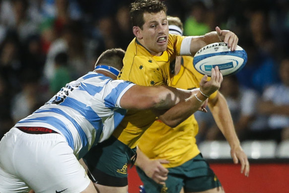 Pieretto tackling Bernard Foley in Mendoza in 2017.