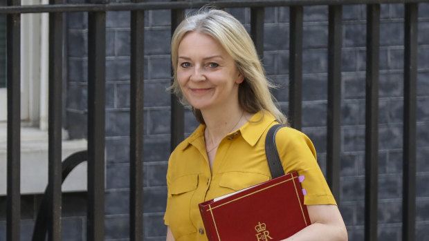 Liz Truss phoned her Australian counterpart for their first official discussion.