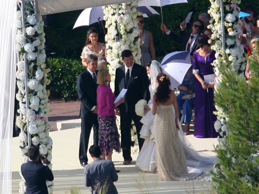 James Packer and Erica Baxter tie the knot at the Hotel du Cap-Eden-Roc in 2007.