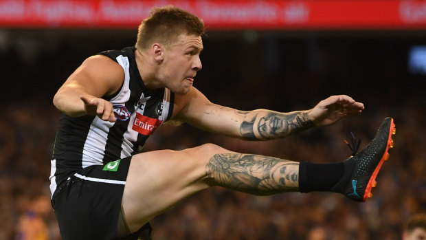 Magpie Jordan de Goey fired early.