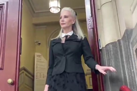 Former Melbourne socialite Simone Semmens has been acquitted of 10 dishonesty charges after 14 months in jail.