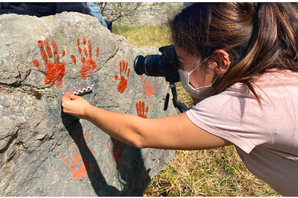 Scientists from the International Prehistoric Research Institute of Cantabria studied hand size and ochre painting to draw their conclusions. 