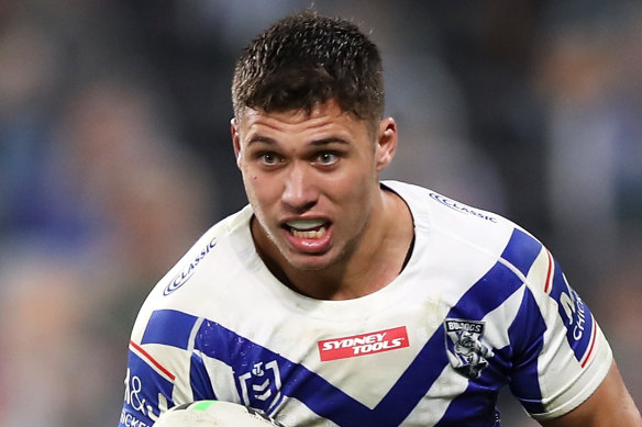 Jake Averillo will go into isolation until later this week after the Bulldogs told the NRL his parents were at Casula's Crossroads Hotel.