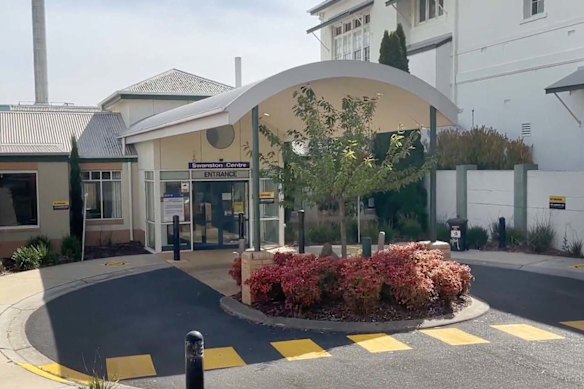 Emergency services were called to the intersection of Myers and Swanston streets, the site of a mental health, drug and alcohol treatment centre. 