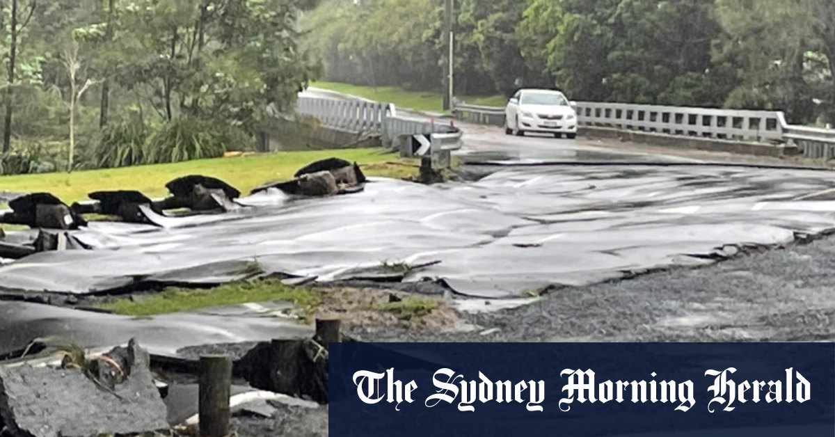 Gold Coast and Logan brace for worst as flood threat moves south - Vimarsana News