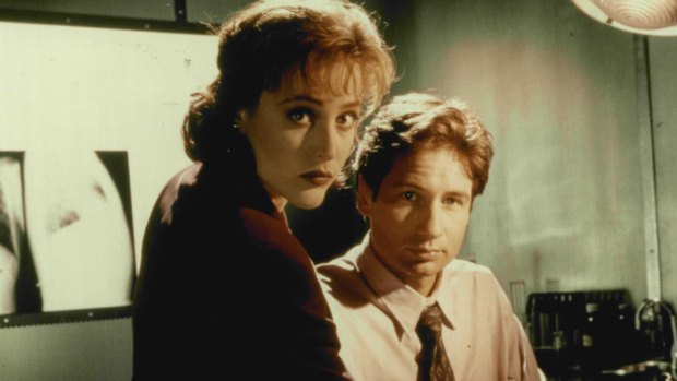 Agents Scully and Mulder in a 1995 scene from The X-Files.