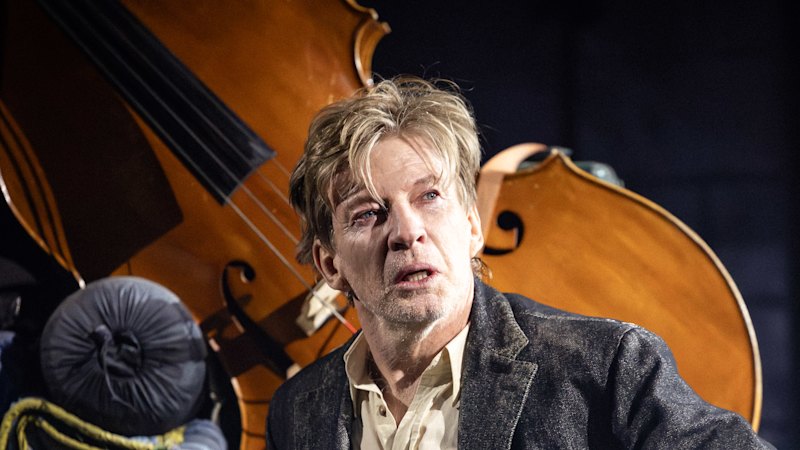 One man, 100 minutes, five stars: We’ll be talking about this play for years to come