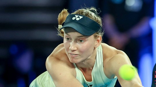 Elena Rybakina returns a shot.