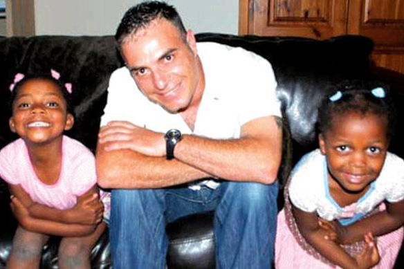 Silvio Xerri meets the two girls he saved, Vicky and Destiny.