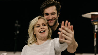 Helen Dallimore and Nic English in rehearsal for End of the Rainbow.