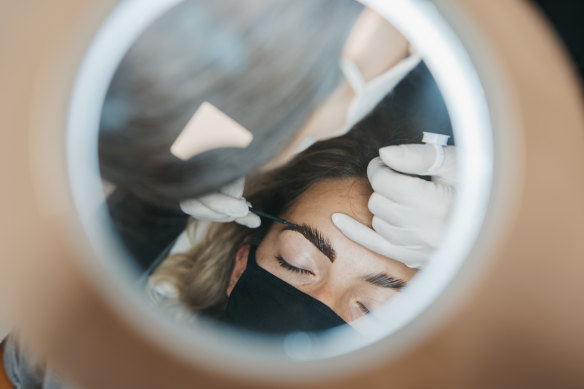 Cosmetic tattooing: A guide to permanent make-up