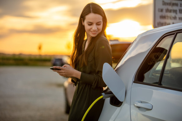 The Albanese government has announced it will impose mandatory fuel efficiency standards on passenger cars.