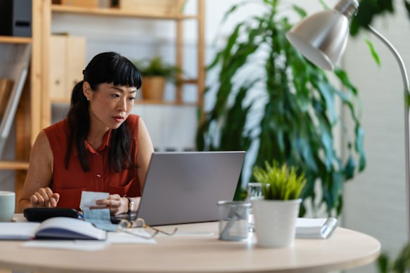 The experts recommend transitioning to the new super pay cycle as soon as possible to avoid extra EOFY anxiety.