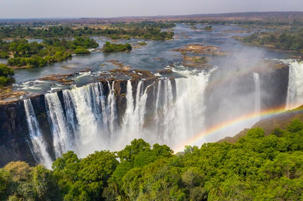 Victoria Falls at the border between Zambia and Zimbabwe