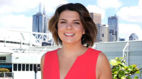 Sports Kelli Underwood.