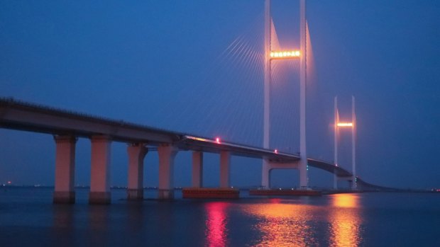 The new Dandong-Sinuiju bridge, which has never been used since it was built in 2015.