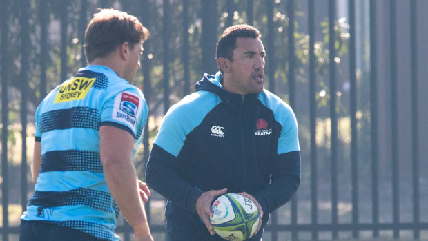Daryl Gibson has stuck solid with the same starting XV that helped the Waratahs beat the Reds last week. 