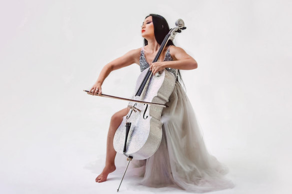 Chinese-born American musician Tina Guo broke free of the constraints she initially felt when learning to play cello. 