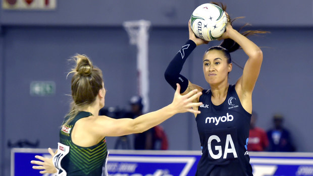 Maria Folau is on the lookout for a Super Netball side.