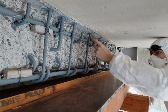 Repairs on the Story Bridge, which involved progressively stripping back old paint and applying new protective coatings, revealed major complexities, the council says.