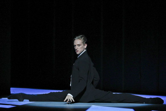 “Ouch”: David Hallberg in <i>Kunstkamer</i>.