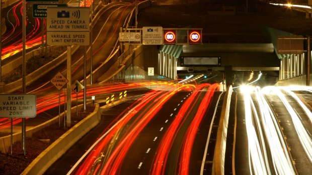 Traffic on Transurban's toll roads dropped by almost 30 per cent in the last week of March.