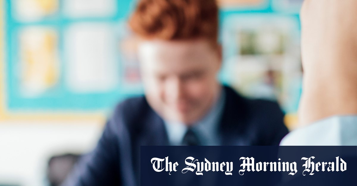 Elite Perth school swears off smartphones as youth social media ban looms