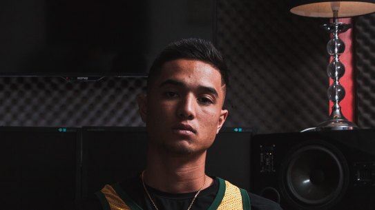 Sideline bling: Champness to spit rhymes before Jets' A-League clash