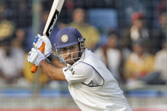 MS Dhoni fielded an 8–1 offside and directed his bowlers to operate a yard outside the stump during the 2008 Nagpur Test.